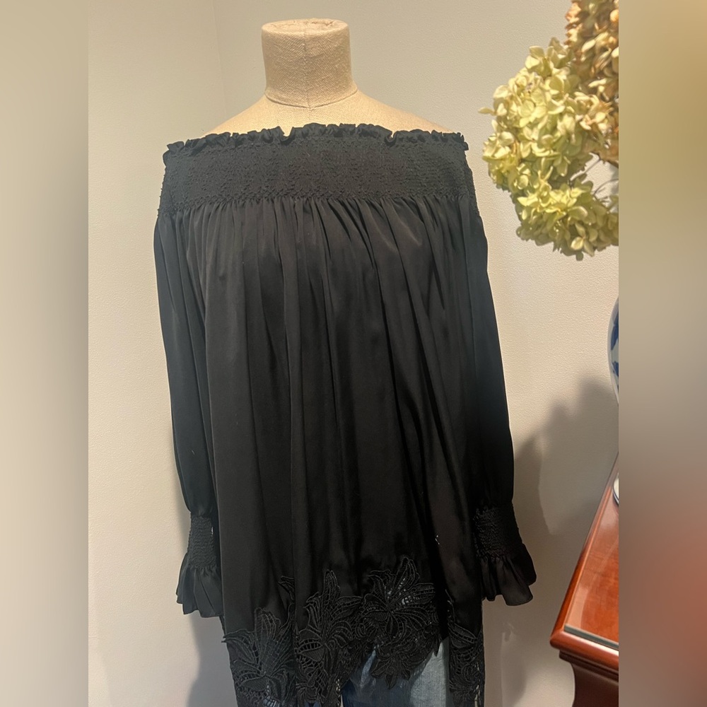 ANTHROPOLOGIE ERI + ALI Off The Shoulder Top, size M